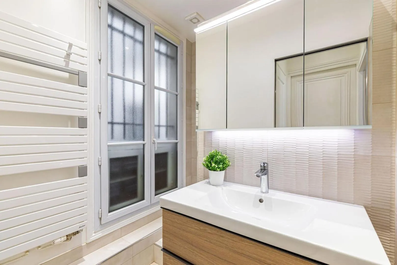 Guestready - Bel Proche Du Louvre Apartamento París
